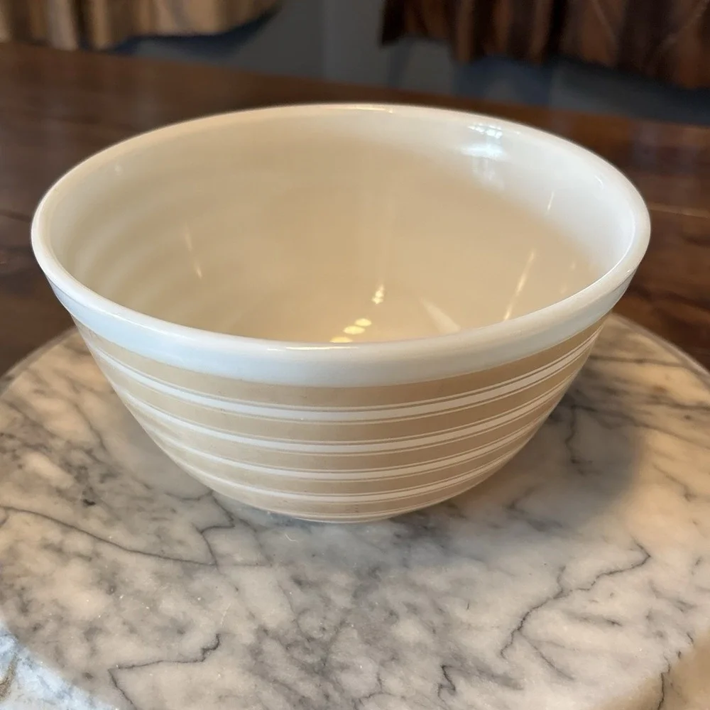 VTG 60s MCM Pyrex 402 Rainbow Ovenware Sandlewood Tan Stripes 1.5 Qt Mixing Bowl